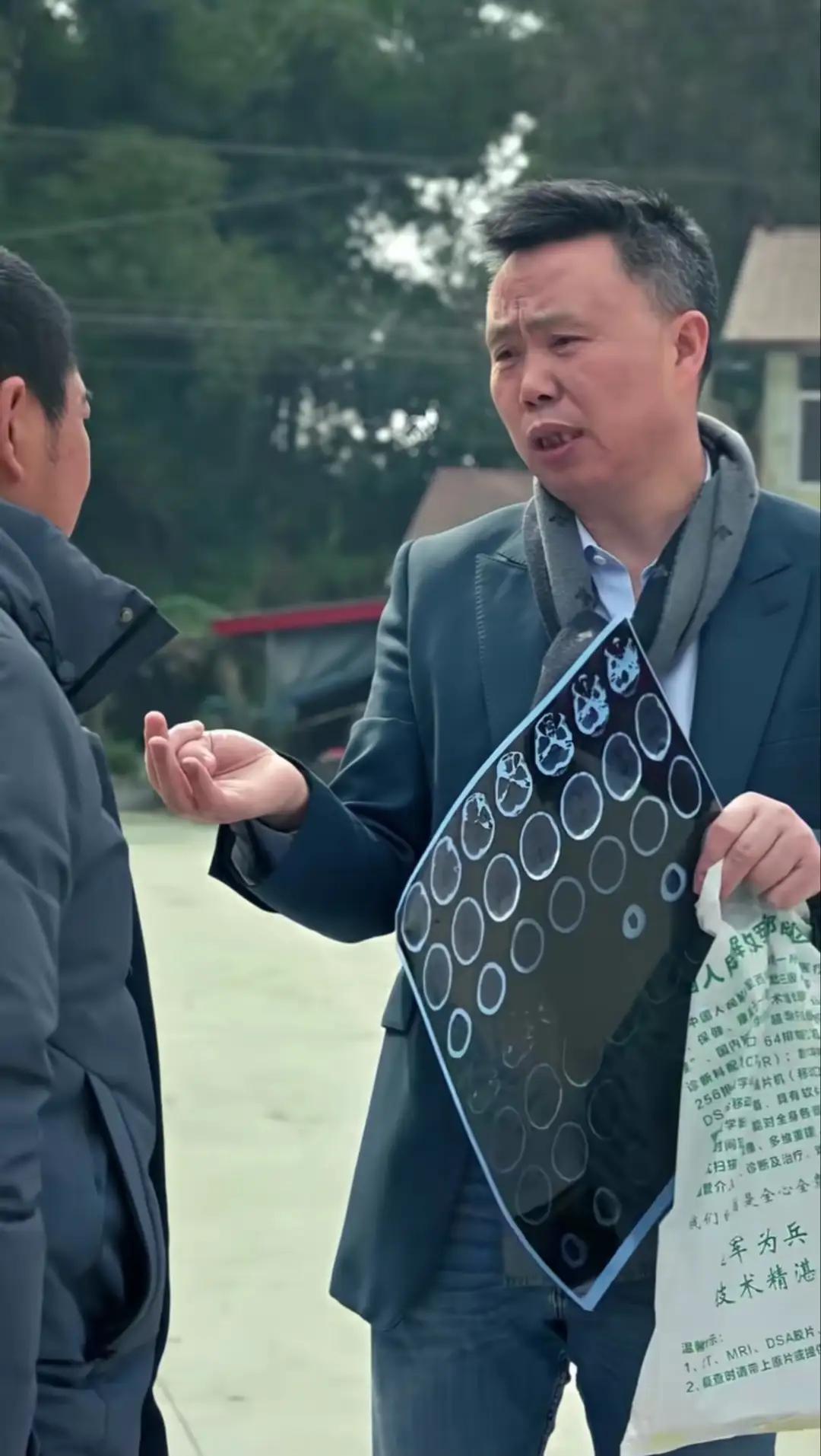 想想也对，能得肿瘤的，你能说是什么好病？能得肿瘤的，你说心里能不急切，能不火烧连