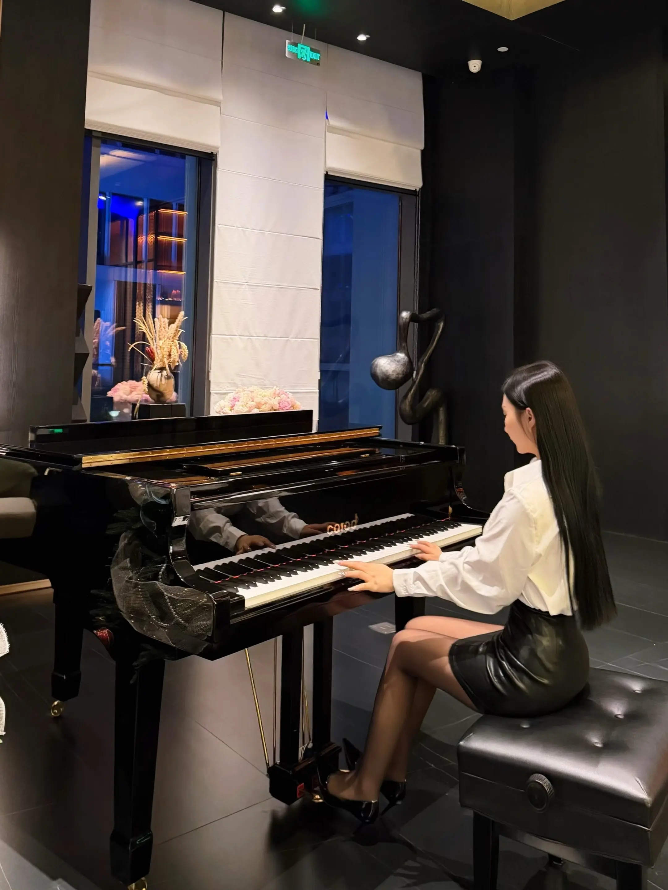 忘了告诉你 我是风象星座变脸比翻书还快的双子座