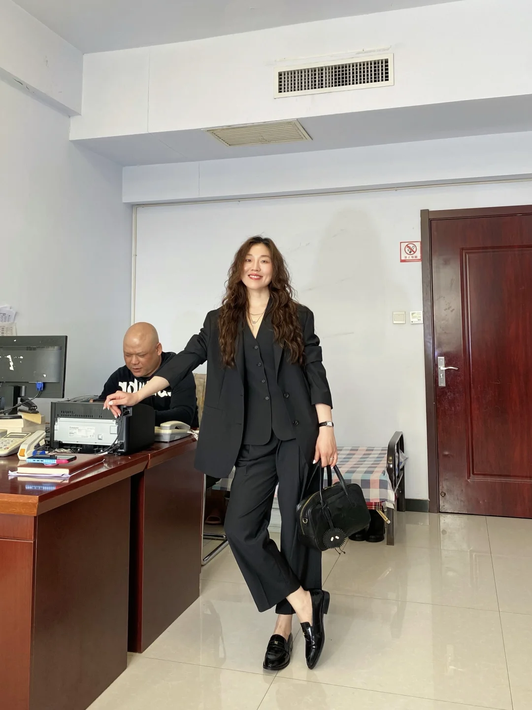 办公室土关人什么事啊🏢