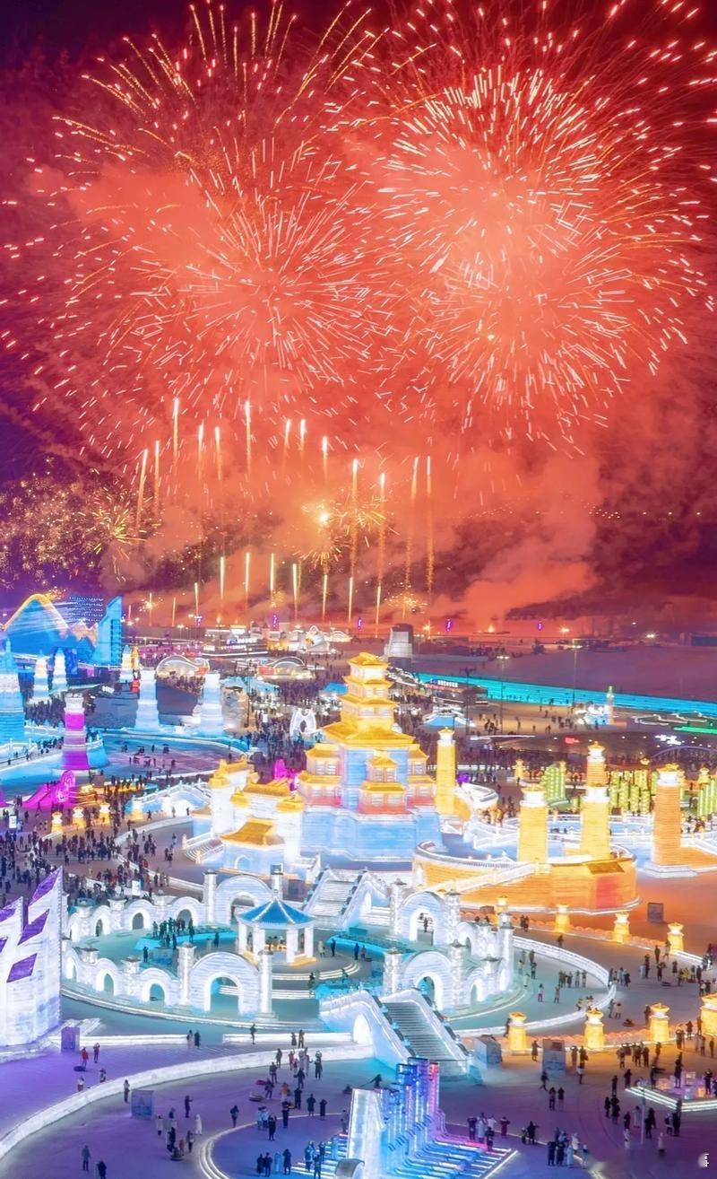 黑龙江年味  哈尔滨年味 哈尔滨的年味充满了浓厚的东北特色和独特的民俗风情。在哈