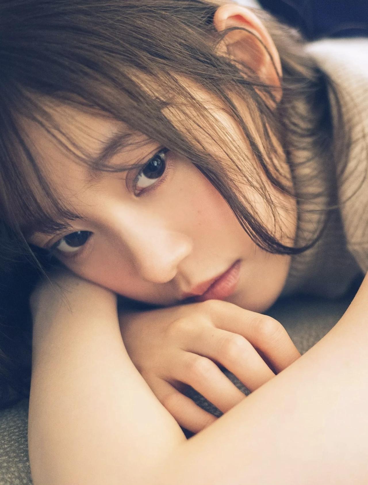 沉思的少女，温柔眼神，静谧时光。堀未央奈，nice，完美气质沉思少女 浅系少女 