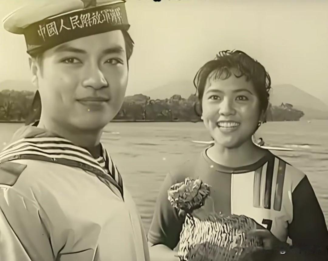 看过毛永明和洪学敏主演的农村题材电影《喜盈门》，记忆犹新。
但这个电影镜头显然不