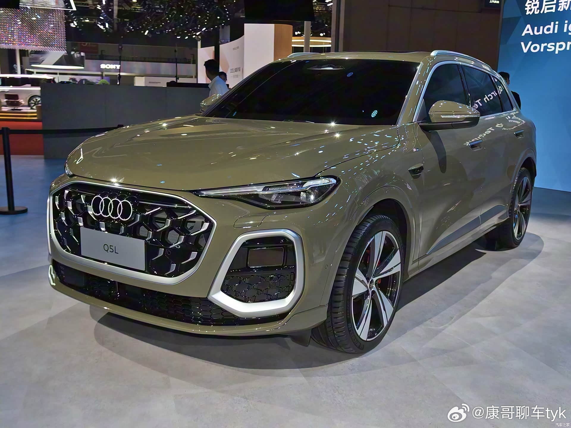 奥迪q5l奥迪a6l 今天有奥迪的两大重磅新车新款Q5L上市，新款A6L亮相奥迪
