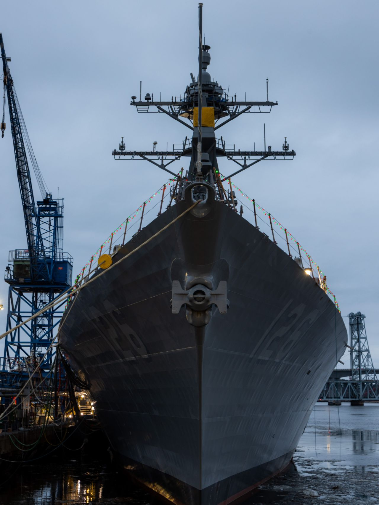 下班喽! 第二艘“伯克三”型导弹驱逐舰“小路易斯·H·威尔逊”号 (USS Lo