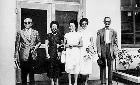 1932年，47岁北大校长蒋梦麟提出离婚。发妻孙玉书不哭不闹，平静地对他说：“休