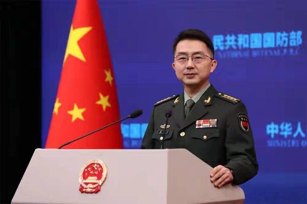 国防部新闻发言人蒋斌就近期涉军问题发布消息国无防不立，民无兵不安。依法进行兵役登