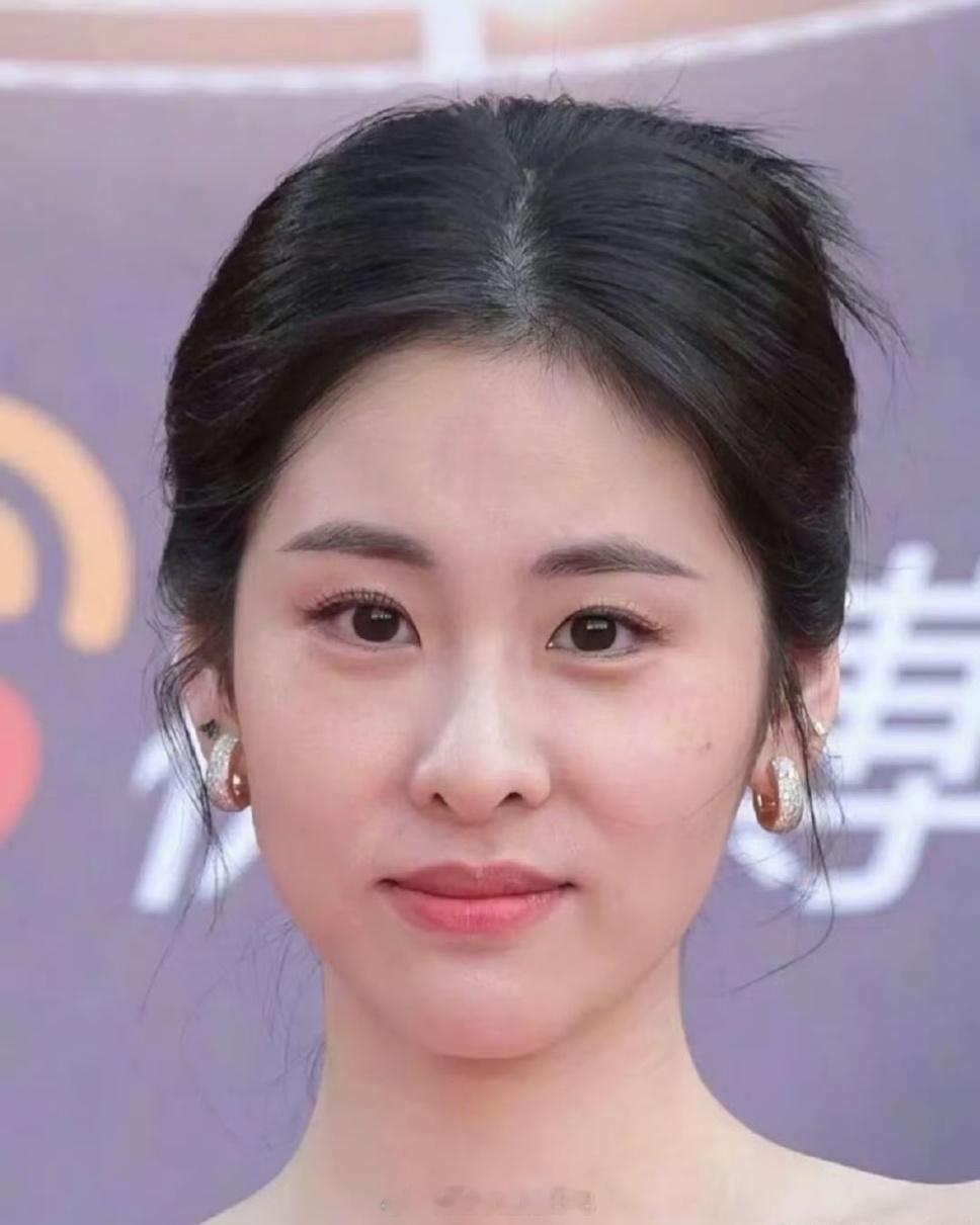 路人对她的印象怎么样？ ​​​