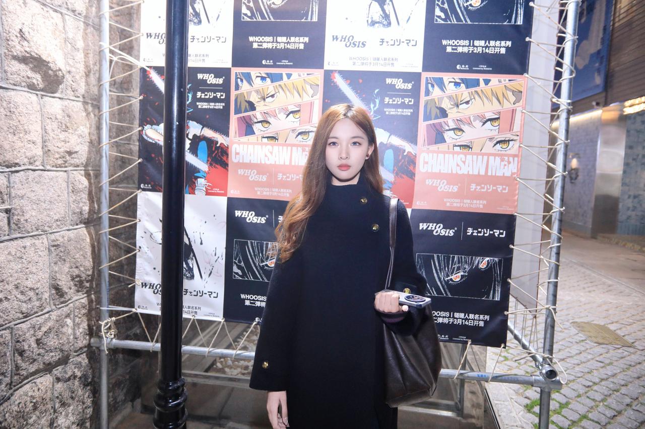 人像摄影约拍跟拍银鱼巷夜景人像原创摄影我镜头里的青岛美女