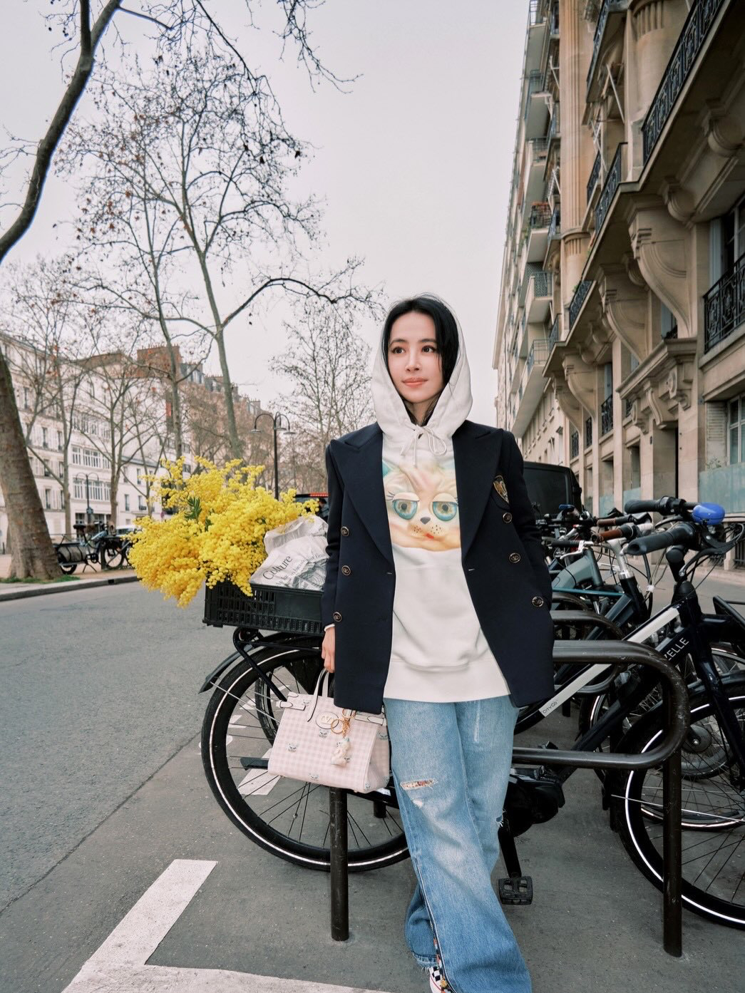 蔡依林好chill 好美喔😻 