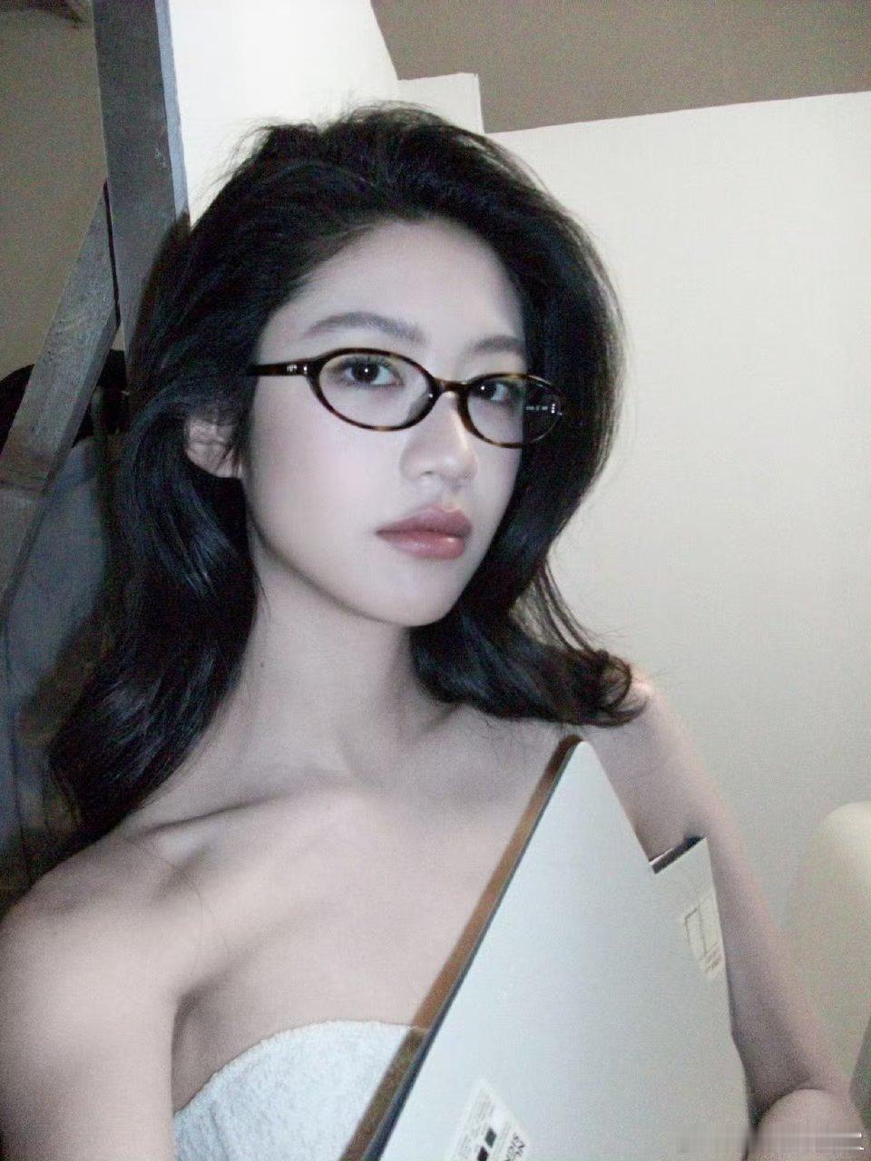 向涵之真的越来越好看啊！给人一种高质感女主的感觉谁懂