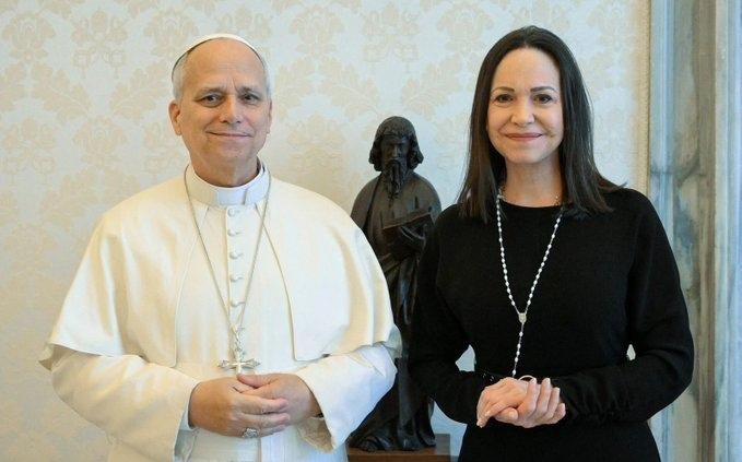 教宗利奥今天在梵蒂冈接见了马查多 ​​​