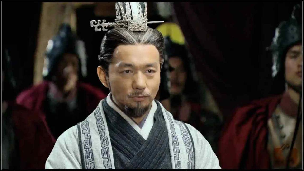 打仗时白起严禁士兵吃羊肉，士兵不服，白起：你走50步试试
西北边陲的秦军营地，总