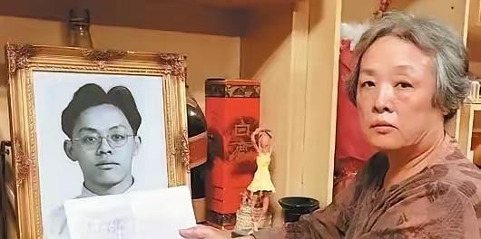 1997年，士兵江国庆强奸女童被判死刑，枪决前江国庆咬牙切齿地诅咒说：“人不是我