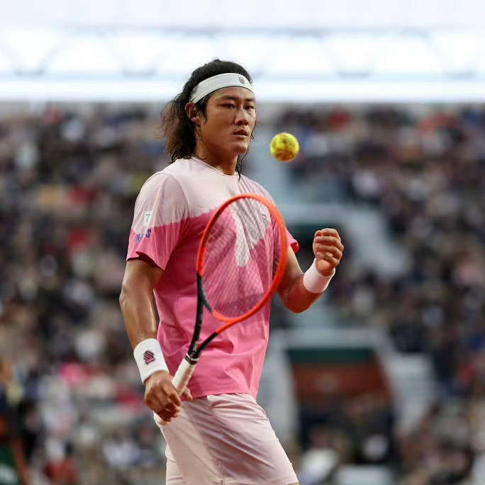 王欣瑜晋级鲁昂赛16强 WTA鲁昂站女单首轮，从资格赛突围的王欣瑜连续三场上演逆