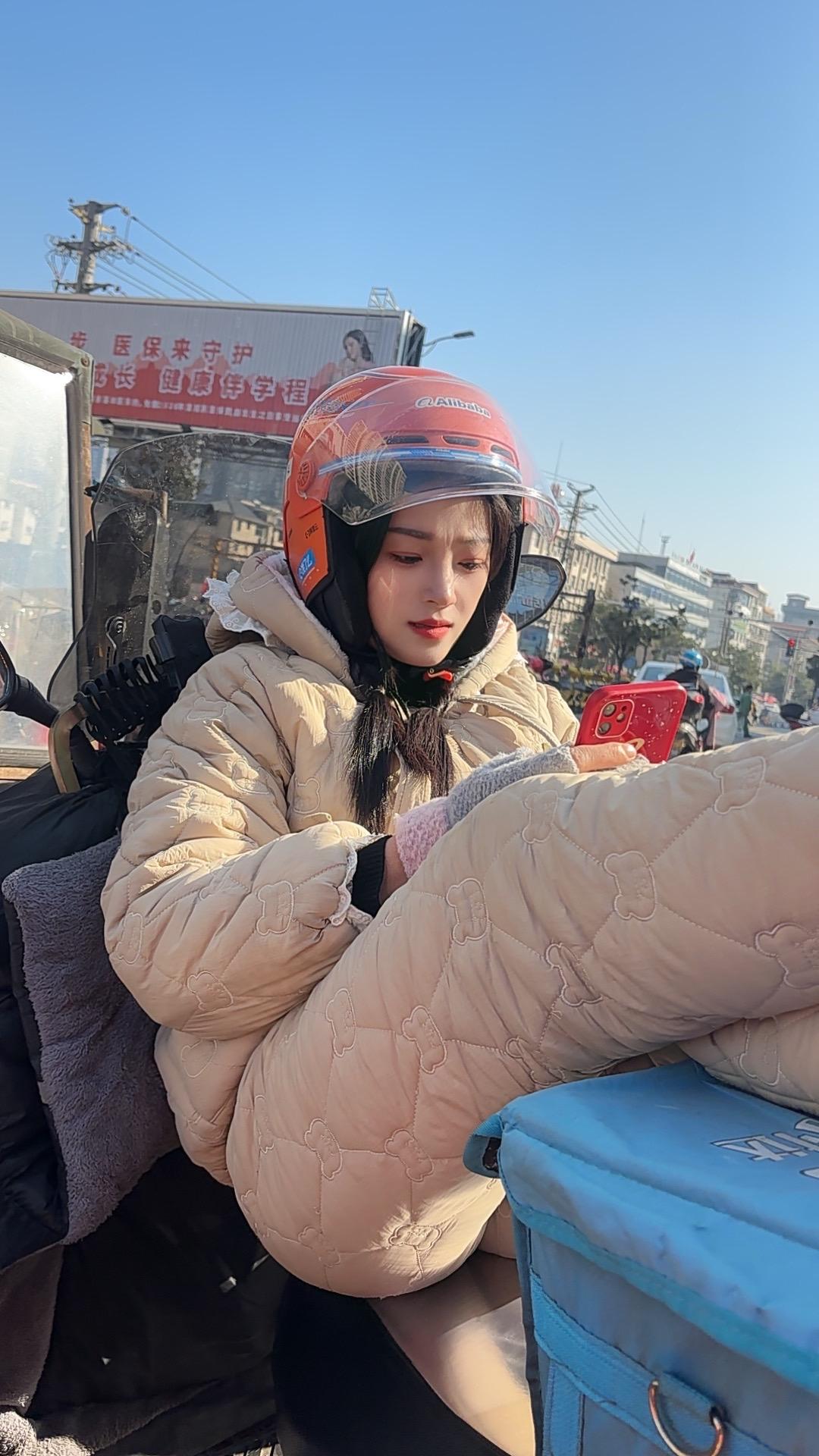 好消息：是学生们马上要放寒假了！坏消息：是年底了马上要堵车了，各位单王...