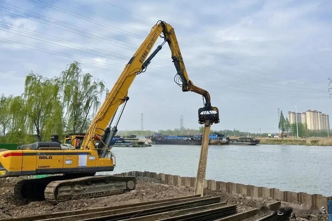  宿迁大道快速化改造工程京杭运河2号桥主墩基础正式施工！