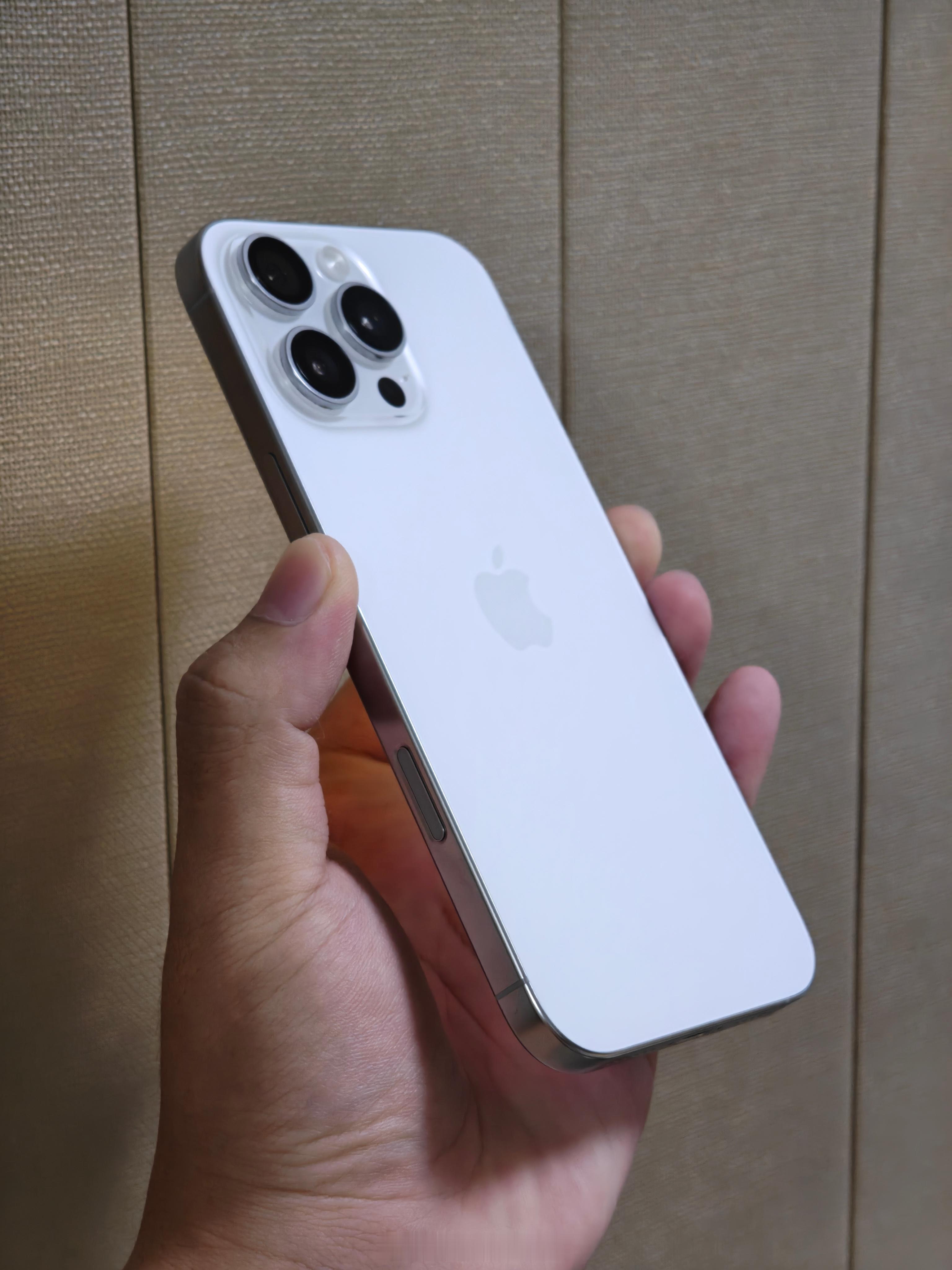 可能是因为准备年年焕新 iPhone 17 Pro Max 了，最近特别想再多用