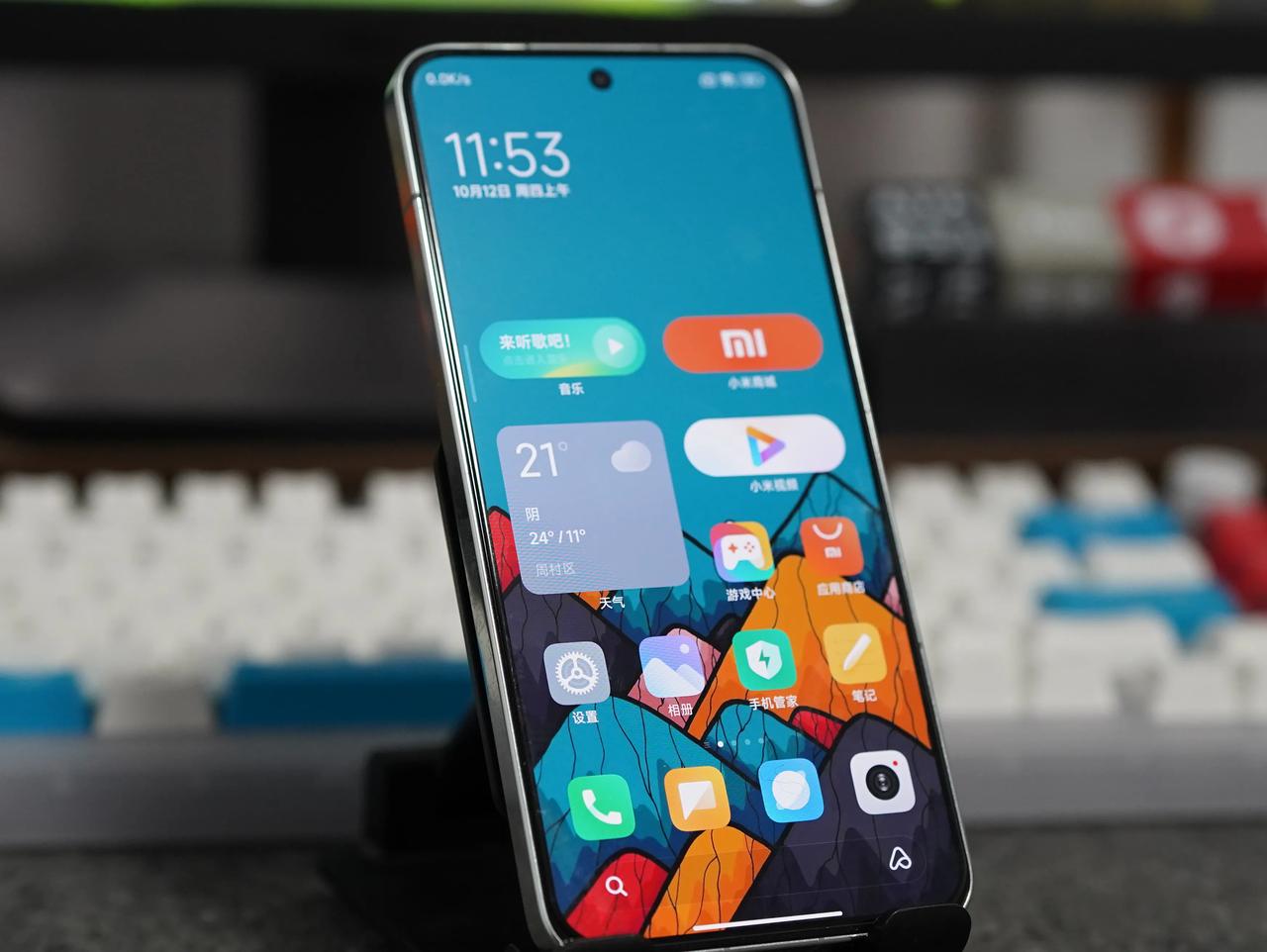 MIUI 14用了大半年，最喜欢这3个小细节。

第1个就是桌面图标可以任意更改