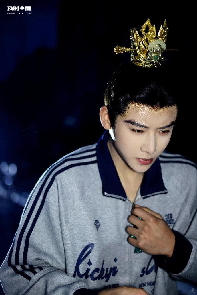 民国一哥短剧白月光回归 之前的民国少帅到现在还历历在目呢，这次又杀回民国的赛道绝