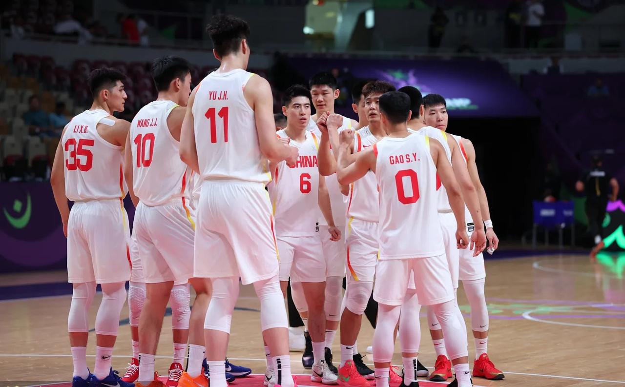 中国男篮淘汰韩国男篮挺进亚洲杯半决赛（79-71），4强对手将是新西兰与黎巴嫩之