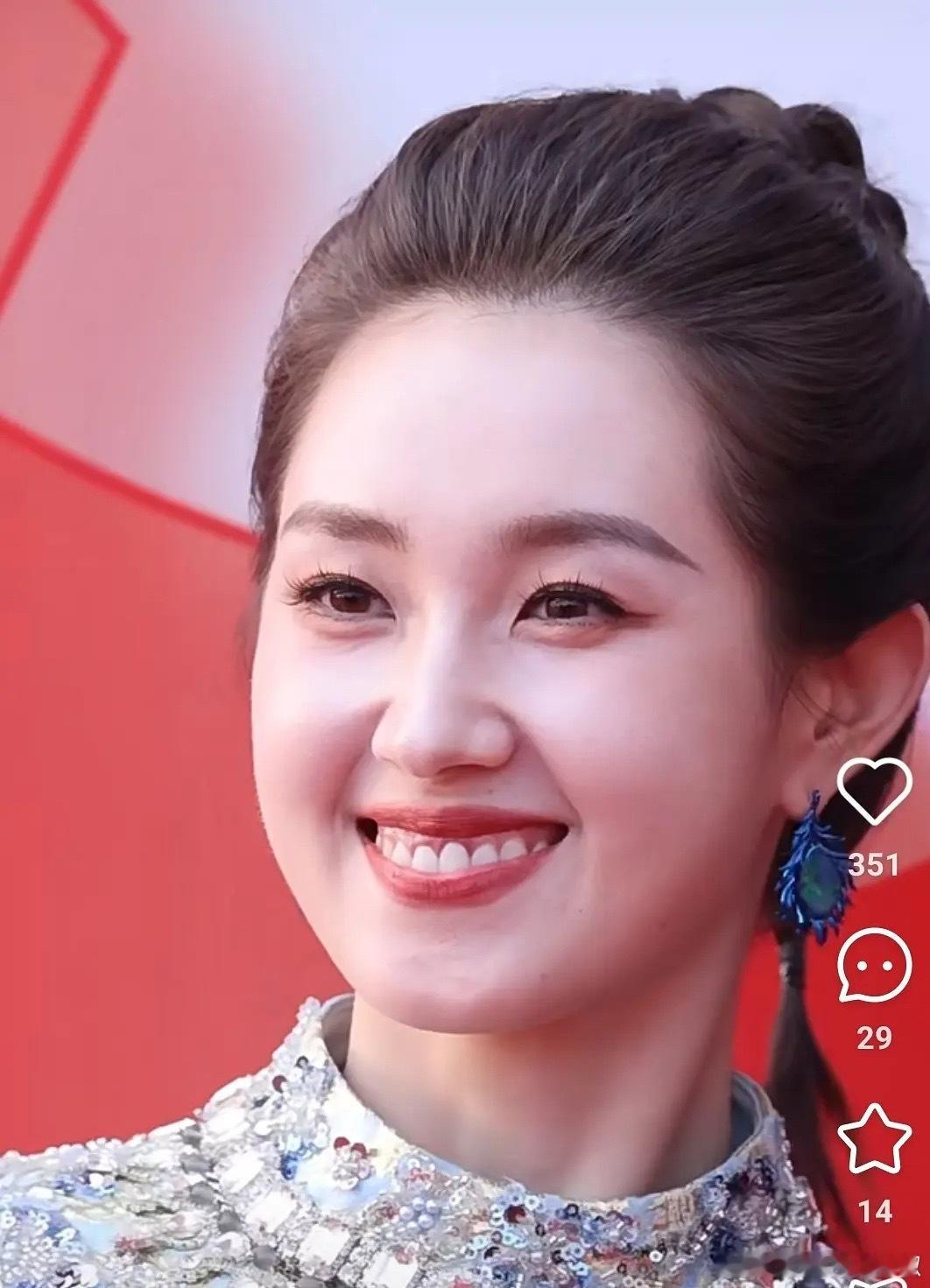 完了，她也不能大笑[傻眼] ​​​