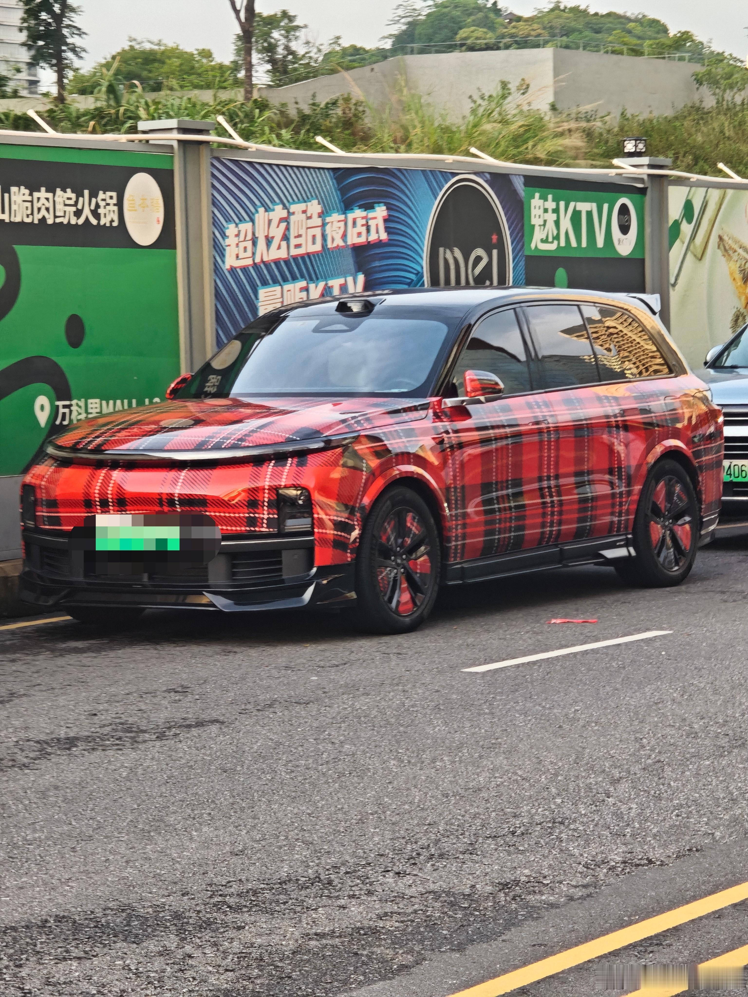 昨天看到这个，颜色有点眼熟。大v聊车 ​​​