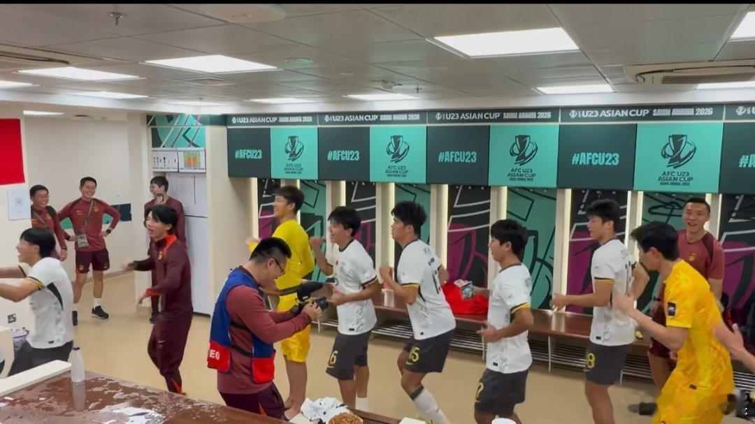 中国足球需要这样的时刻国足的未来 计划有变 🤭冲击决赛 翻篇历史🐂更大奇迹