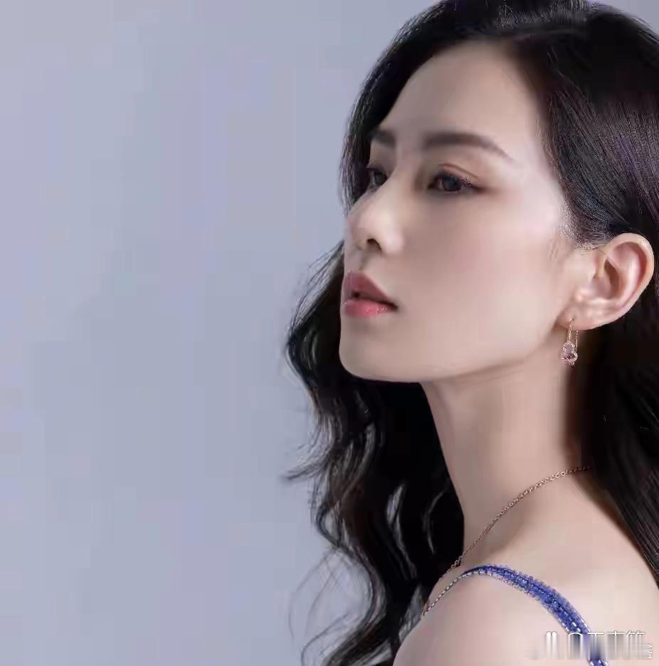 刘诗诗，她的代言总像“藏在角落”里！刘诗诗不是没实力，可她的代言总像“藏在角落”