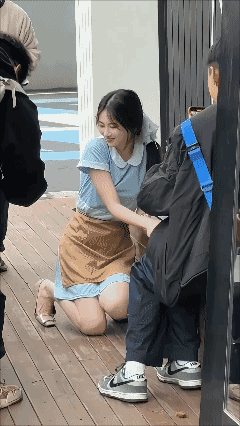 确实漂亮，把她娶回家🉐多少彩礼？[what]