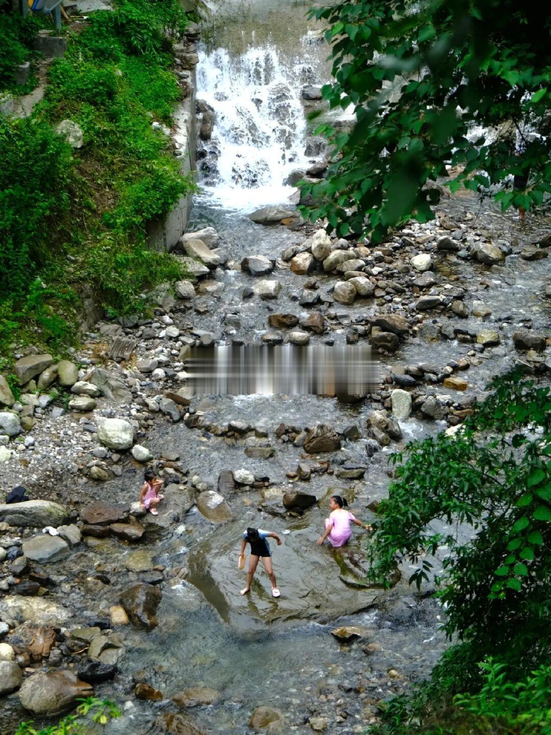 成都新‼️被严重低估的免费耍水💦露营地⛺️