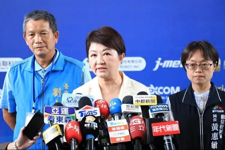 台中市长卢秀燕越来越硬气了，明着点赞高雄市长陈其迈，实际却是在批评民进党当局“想