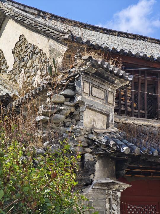 大理刘官厂村越来越少的传统建筑