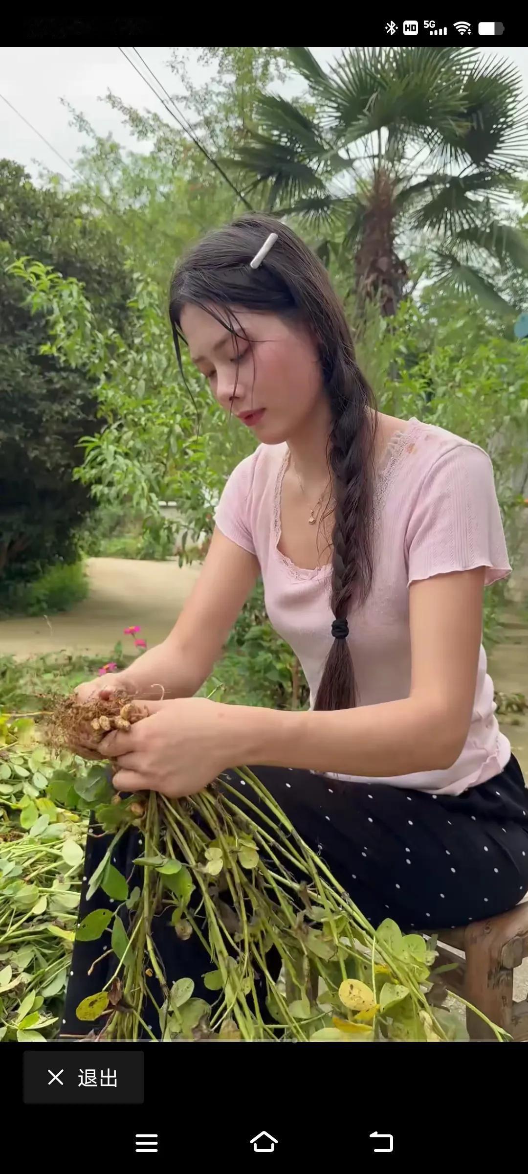 #一句话记录秋日心情#走着走着，秋天又到了，时间不等人，一回头又是一年！