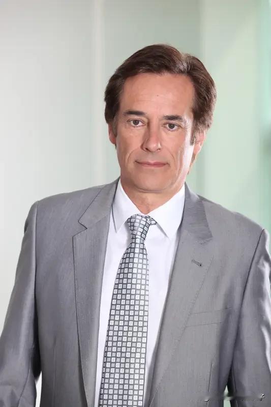 法企高管：对比中国我们才是新兴国家 马克龙访华后，法国舆论炸锅了。法国一家公共投