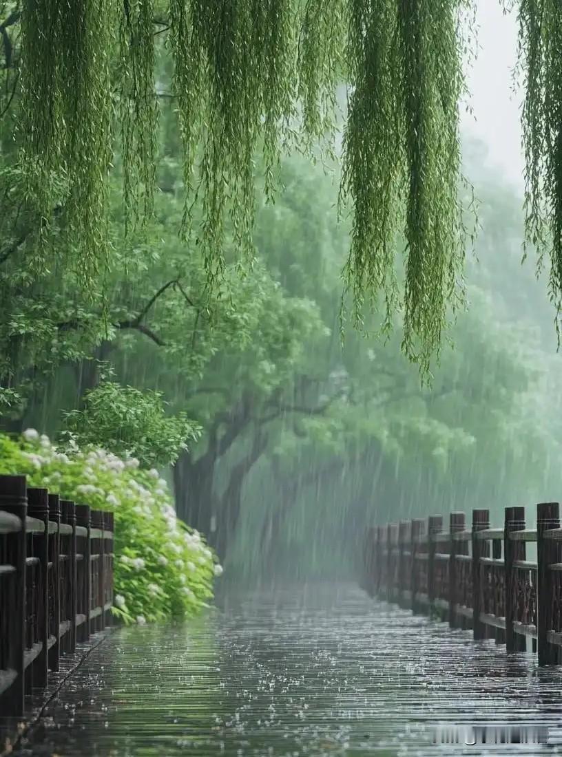 最是一年春好处，绝胜烟柳满皇都。而春雨，便是春天最温柔的序章。
 
它不似夏雨那