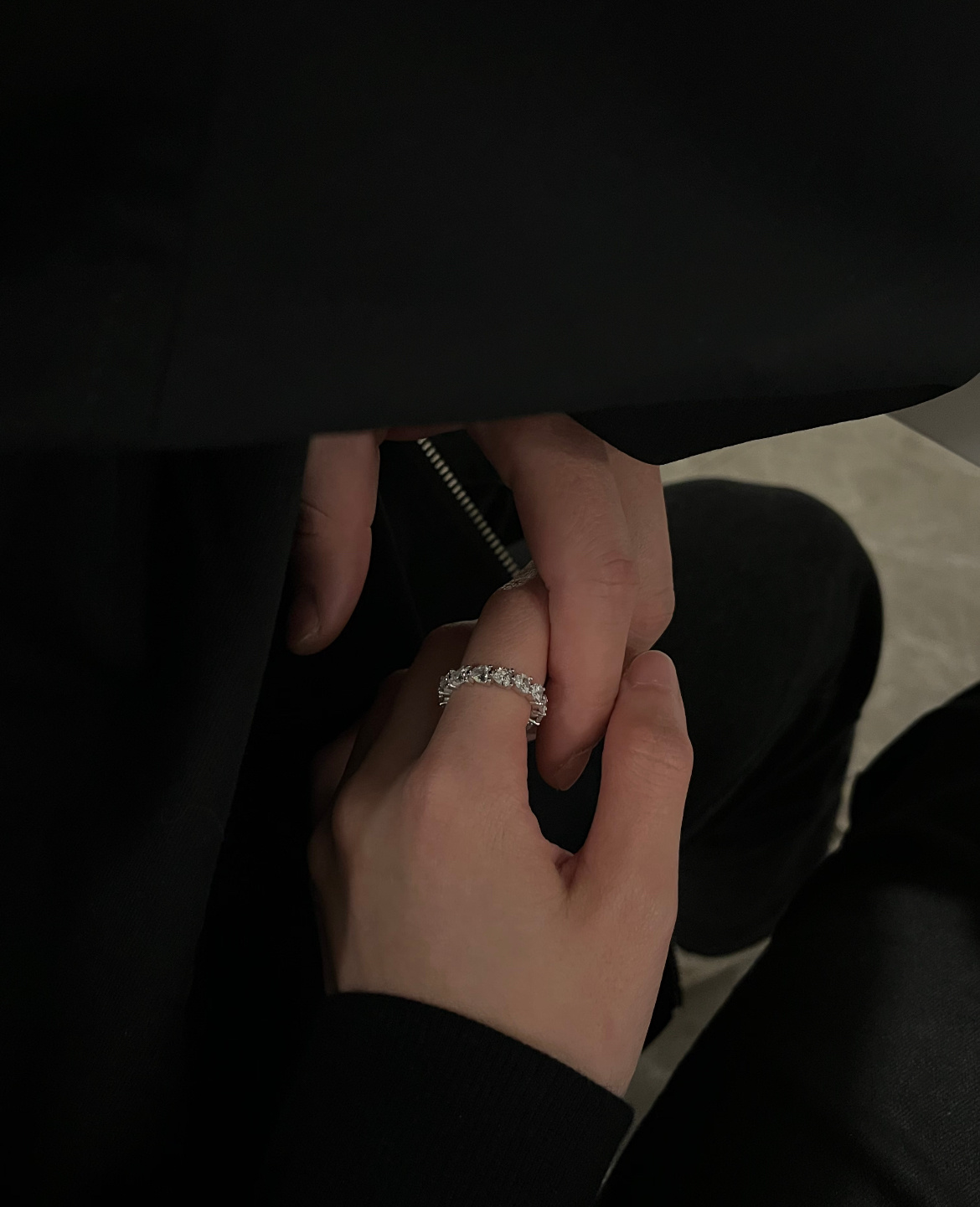 “海边的旁边是出口，许多话都应该说出口”