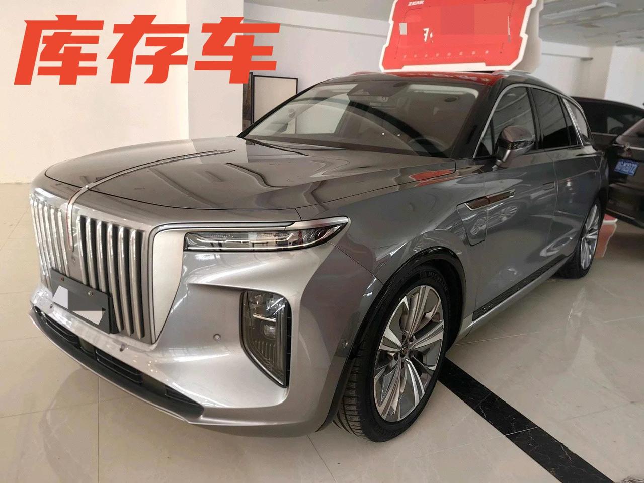 车型：红旗 2022款 E-HS9 660km 旗畅版6座
​车况：原版原漆库存