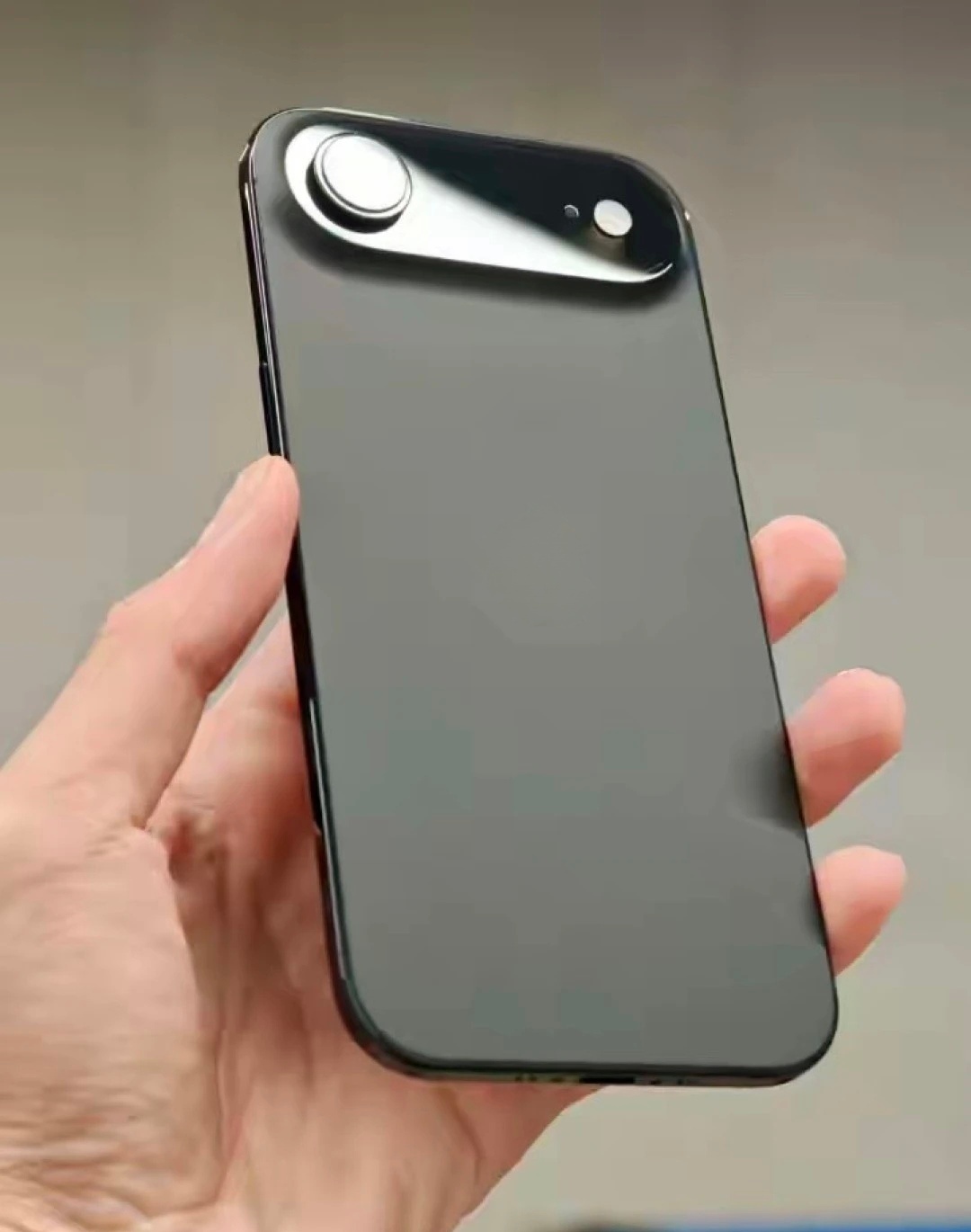 iPhoneAir京东新品首发曝iPhoneAir暂停生产看完一圈评测，又在“早