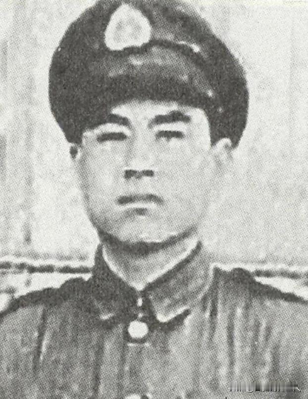 1946年的一个夜晚，叶剑英元帅宅子里进了贼，警卫迅速展开追捕，枪法最准的一个警