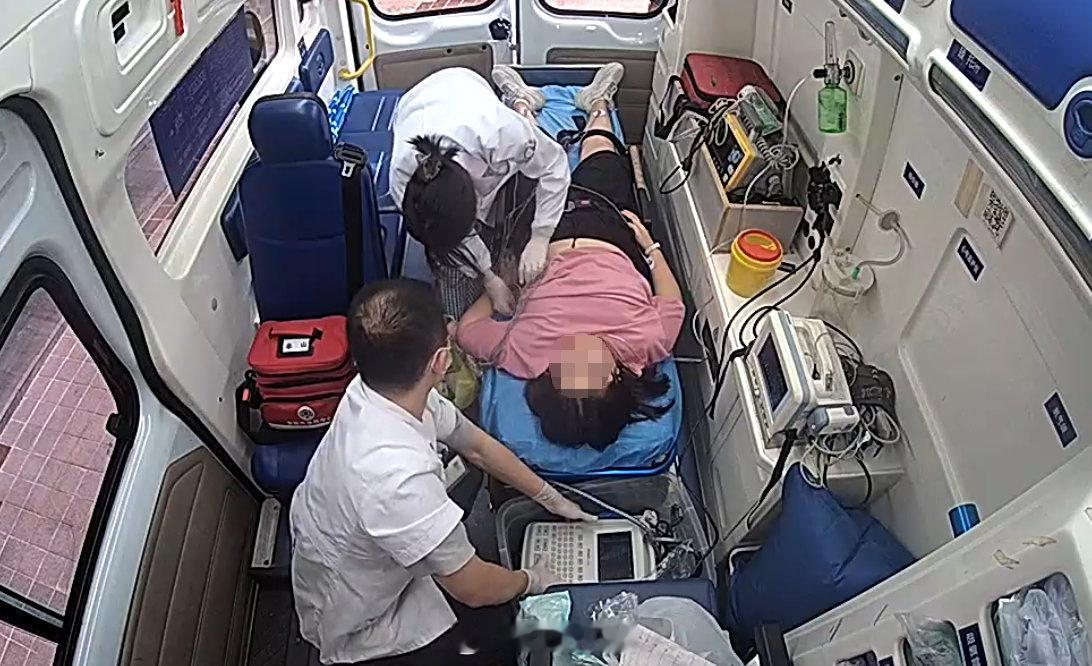 医师节动人的三幕都值得刷屏 8月19日迎来第九个中国医师节。对医者而言，最好的礼