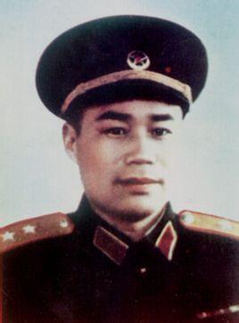 1943年，王近山抗命歼灭13车日军，清点战利品时，却发现不对劲儿：全是军刀，枪