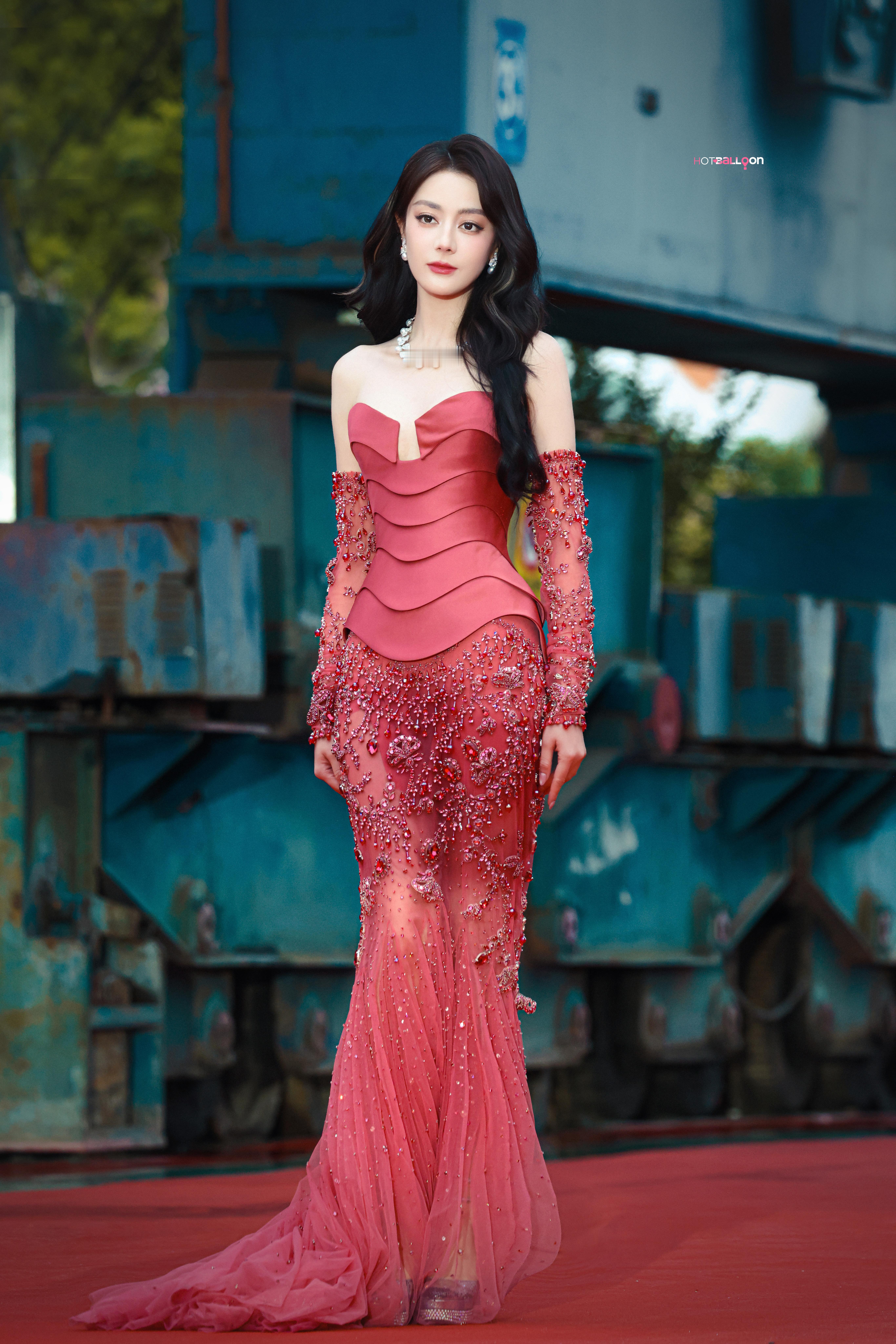 -20260615中国影视之夜人民的玫瑰🌹 迪丽热巴腰臀比天才 ｜中国影视之夜