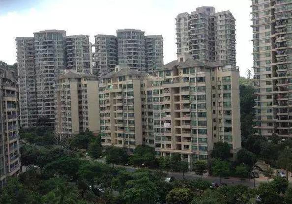 广州 7 月新房成交同比跌 18%，有楼盘降价 30 万，二手房成交量连跌四个月