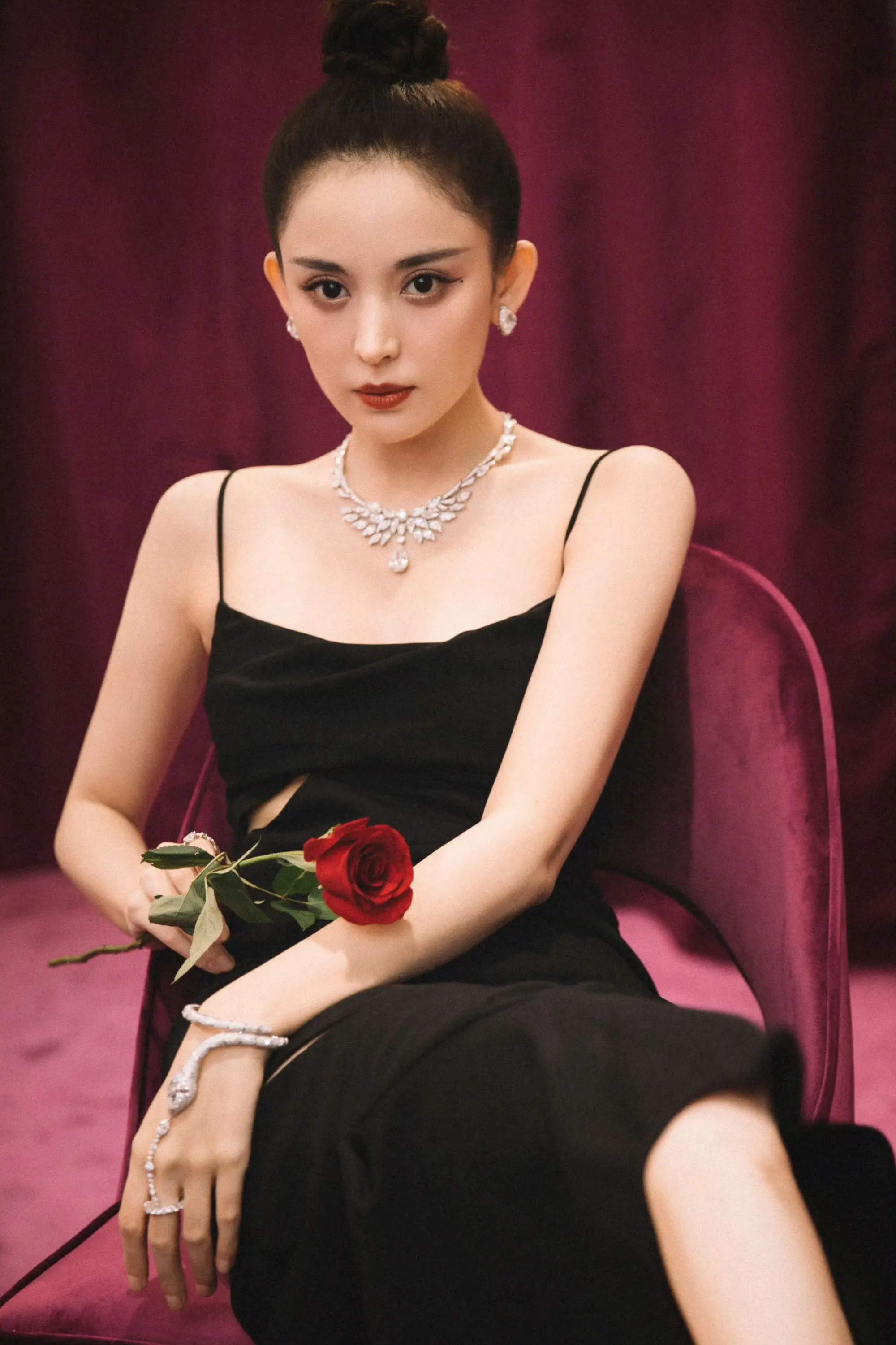 娜扎。