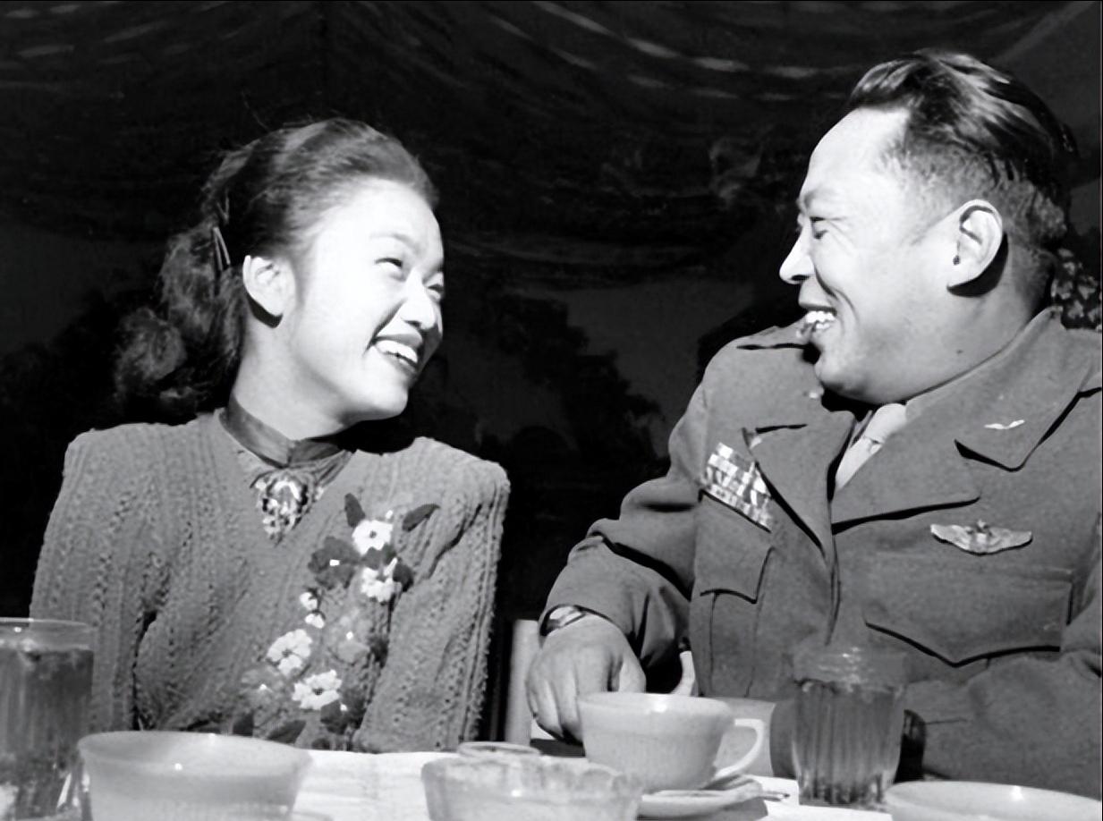 1947 年，因张灵甫战败负重要责任的李天霞，在临沂师部被逮捕，并押送至南京候审