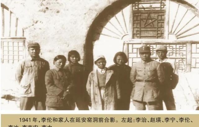 1950年，三野副司令粟裕进京公干，偶遇情报部部长李克农。李部长跑着上前，问：“