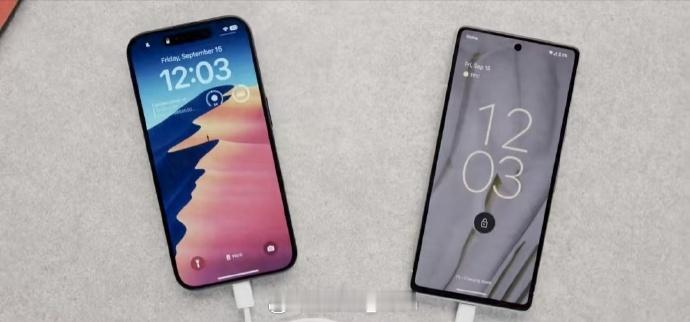 iPhone C口隐藏用法 反正没了lighting口就是好，起码出游不用带两根