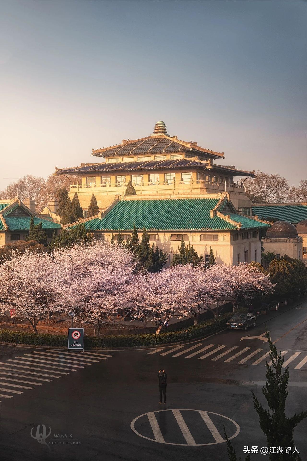 一个多月过去，既没有调查进程通报，更无民众期待处理结果。从“向上甩锅”到“冷处理