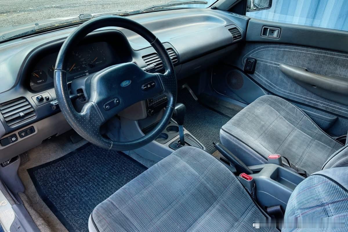 台湾老车Ford Escort GT 