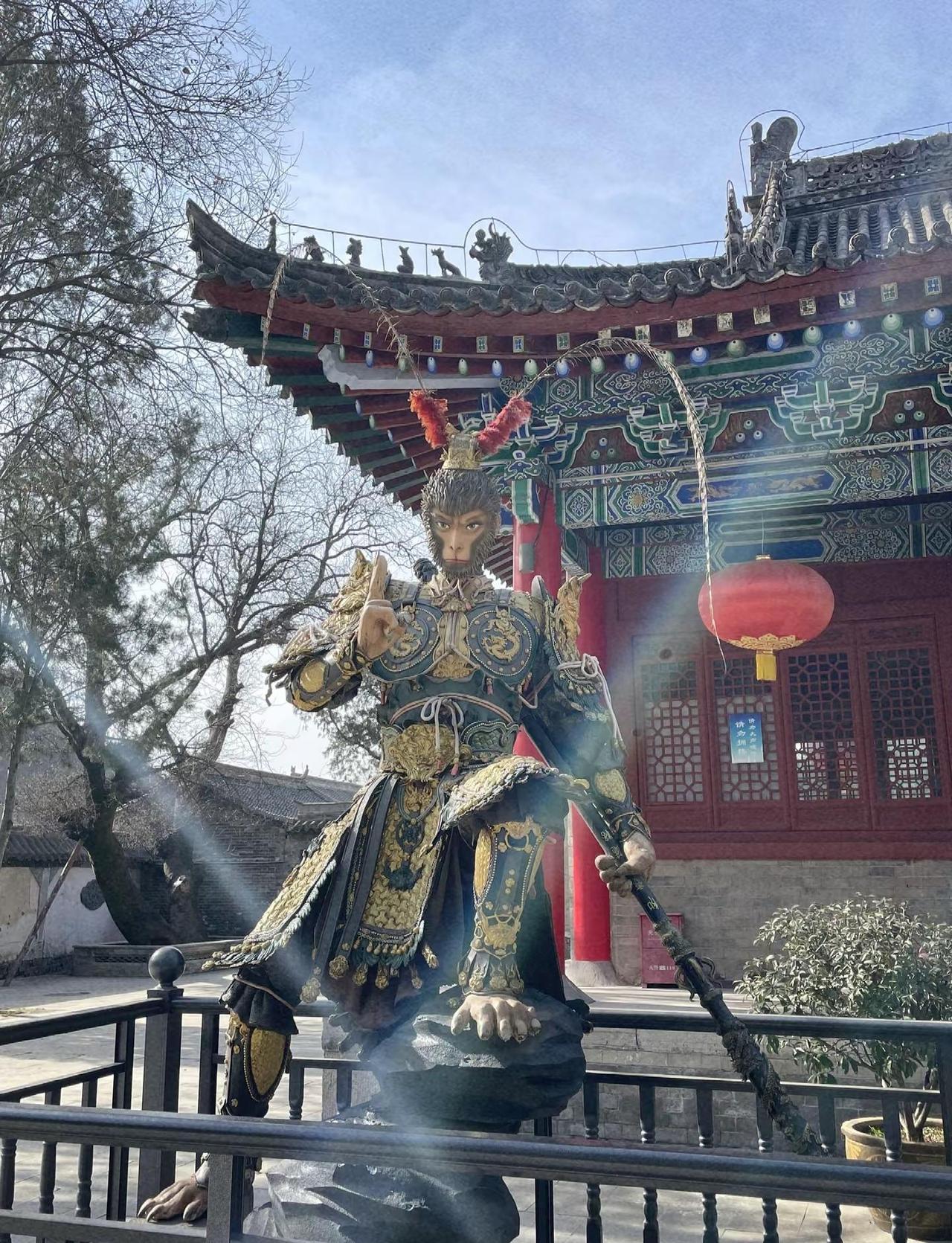 不难看出，本轮扫黑，重点瞄准网络黑恶势力。我从来不羡慕网红，尤其对一些来路不明的